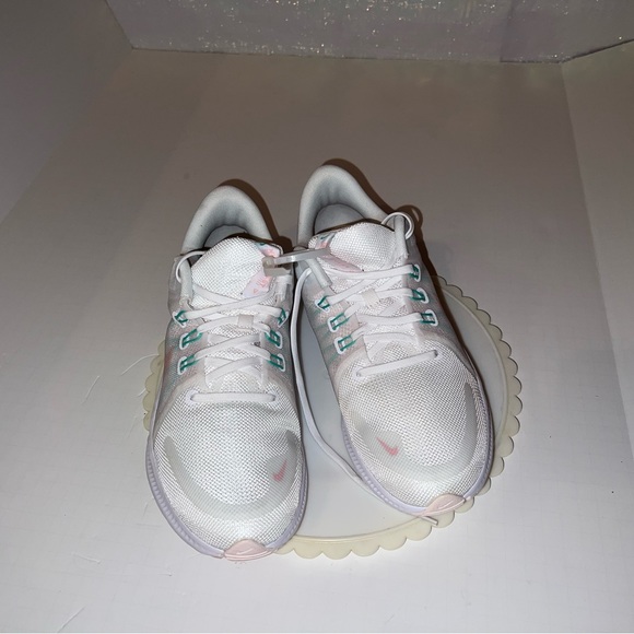 Nike shoes size 11 - Picture 3 of 5